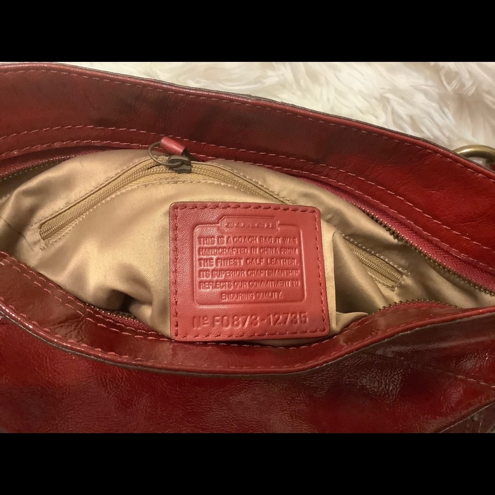 Zoe Handbag Hobo Shoulder Bag - Maroon